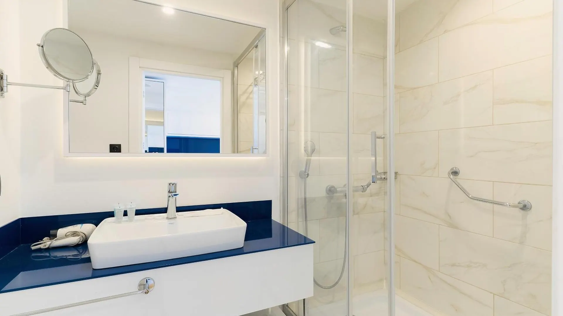 Orbi Hotel Sea View Batumi 0*,